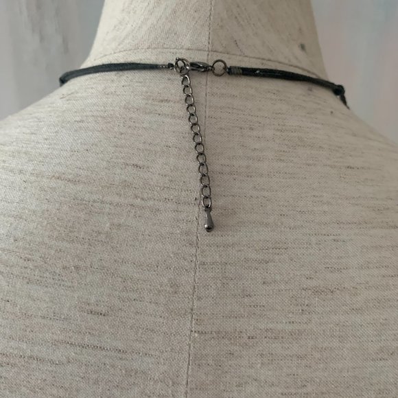 Necklace - Picture 2 of 5